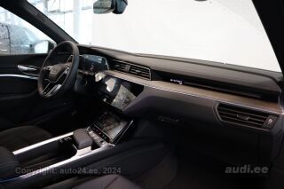 Audi Q8 e-tron 55 quattro 300kW 158kW