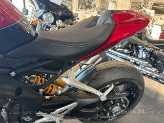 Triumph Speed Triple R 1200 RR R3 132kW