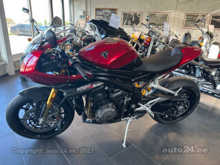 Triumph Speed Triple R 1200 RR R3 132kW