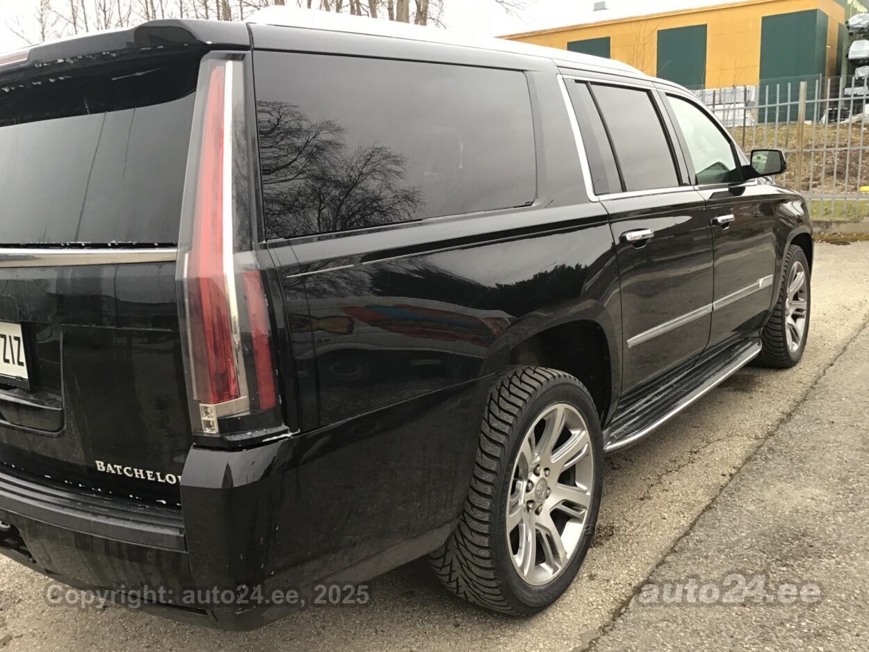 ESCALADE  2018 Cadillac Escalade, Esv Luxury | 1GYS4HKJ0JR313526 | Bid
