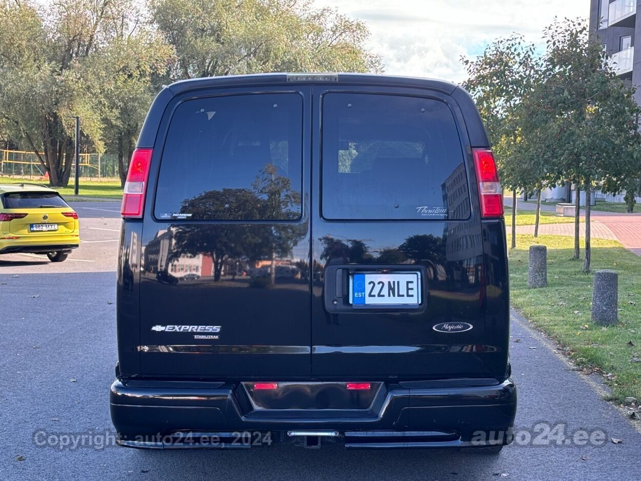 chevrolet-express-5-3-v8-224kw-auto24-ee