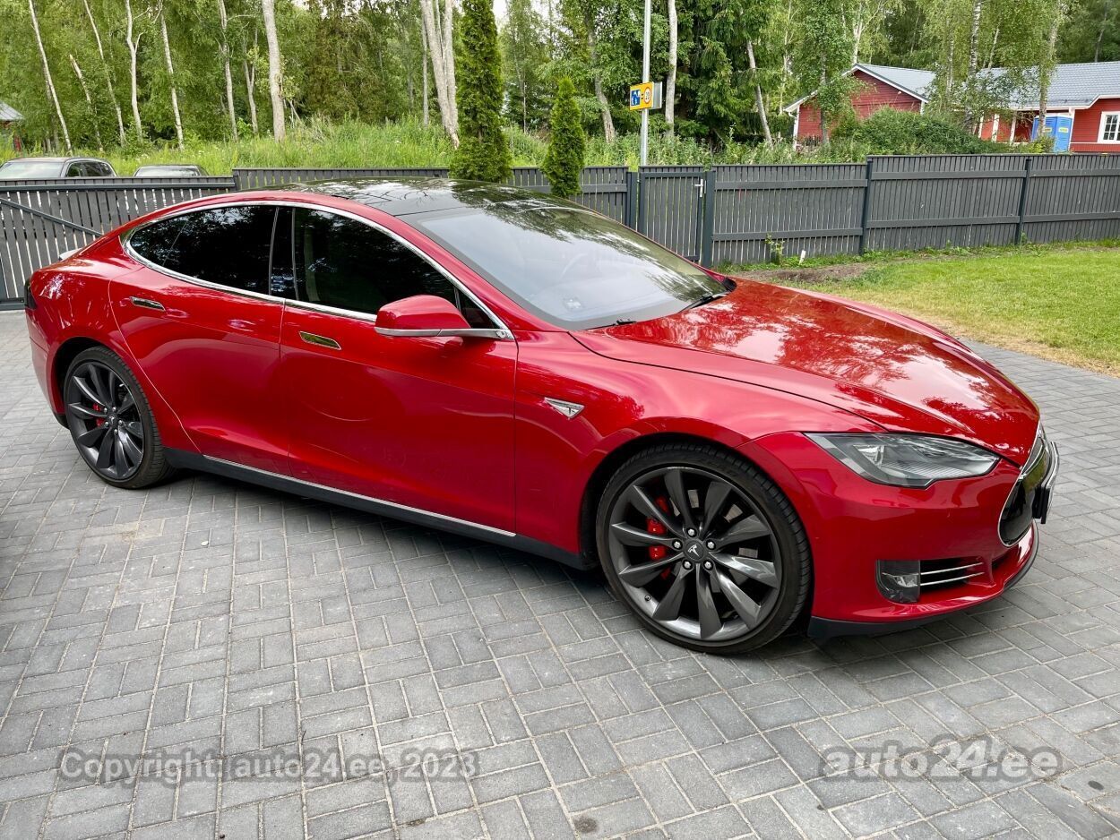 tesla-model-s-performance-p85d-dual-motor-515kw-auto24-ee