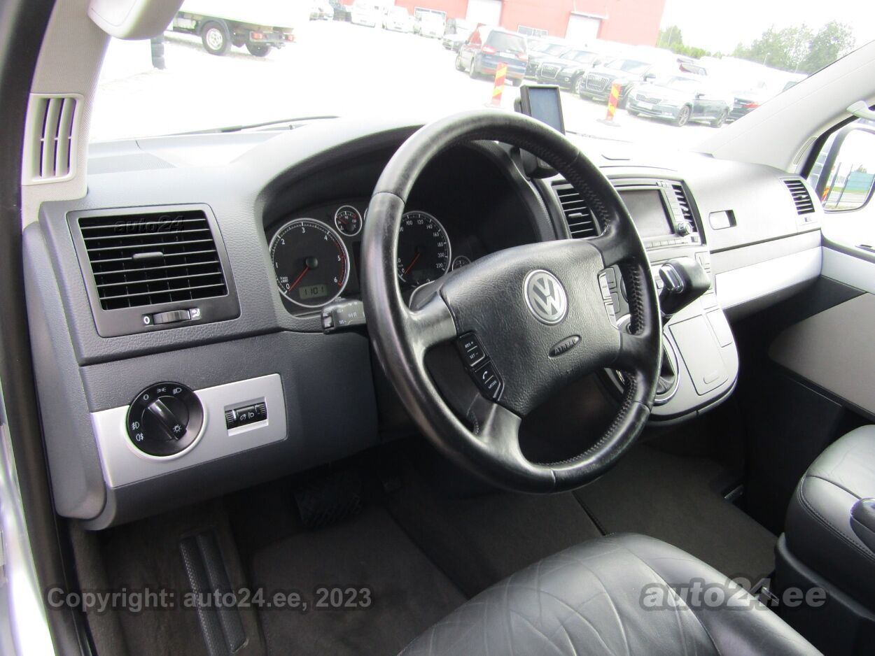 Volkswagen Multivan Highline United 2.5 Tdi 128кВ auto24.ee