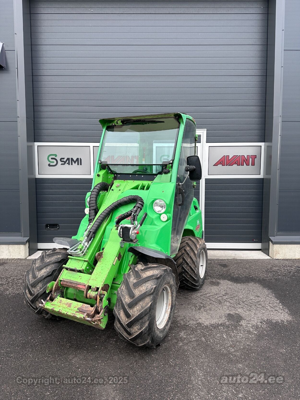 Avant 635 LX 28 kW