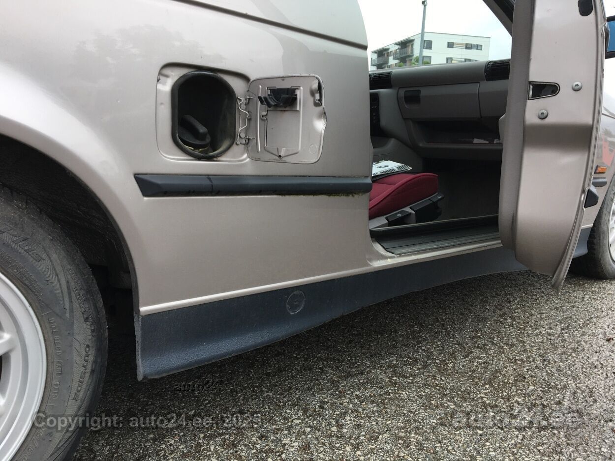 BMW 318 Ti 1.8 i 103kW - auto24.ee