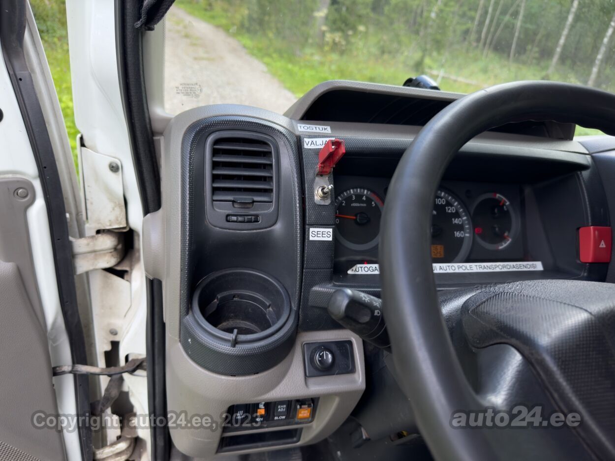 Nissan Cabstar F24 98kW - auto24.ee
