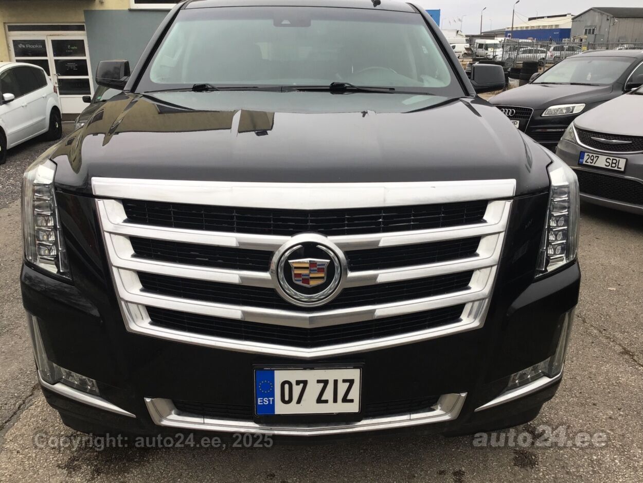Cadillac Escalade EXT PLATINUM LUXURY LONG BARCHELOR SERIES