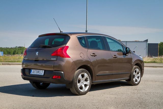 Eranditult kõik Peugeot 3008-d tehti viie ukse ja viie istmega. Foto: Pille Russi Eranditult kõik Peugeot 3008-d tehti viie ukse ja viie istmega. Foto: Pille Russi