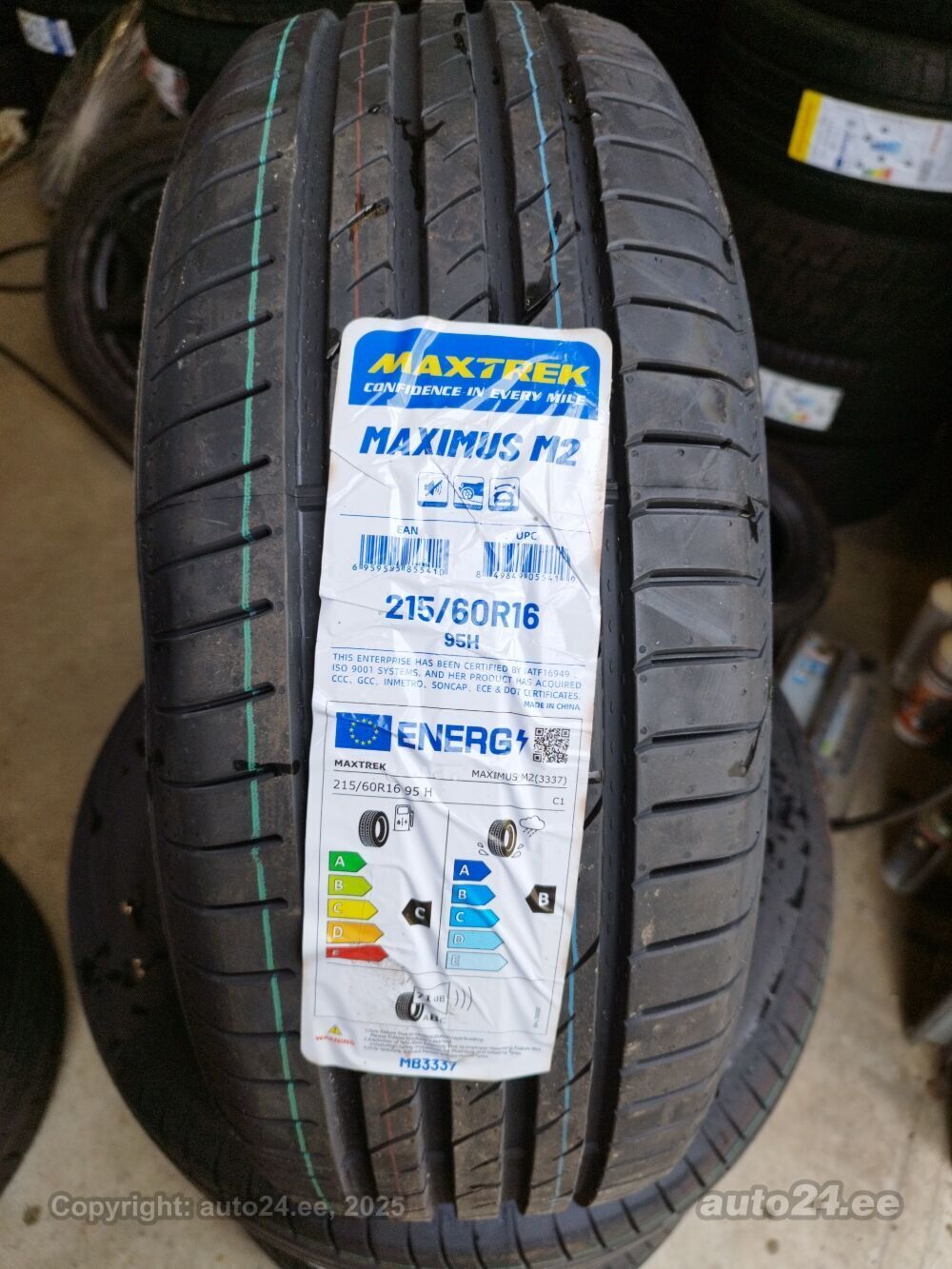 Maxtrek Maximus M2 215/65R16 102H XL BSW 360/A/A | TIRECLUB
