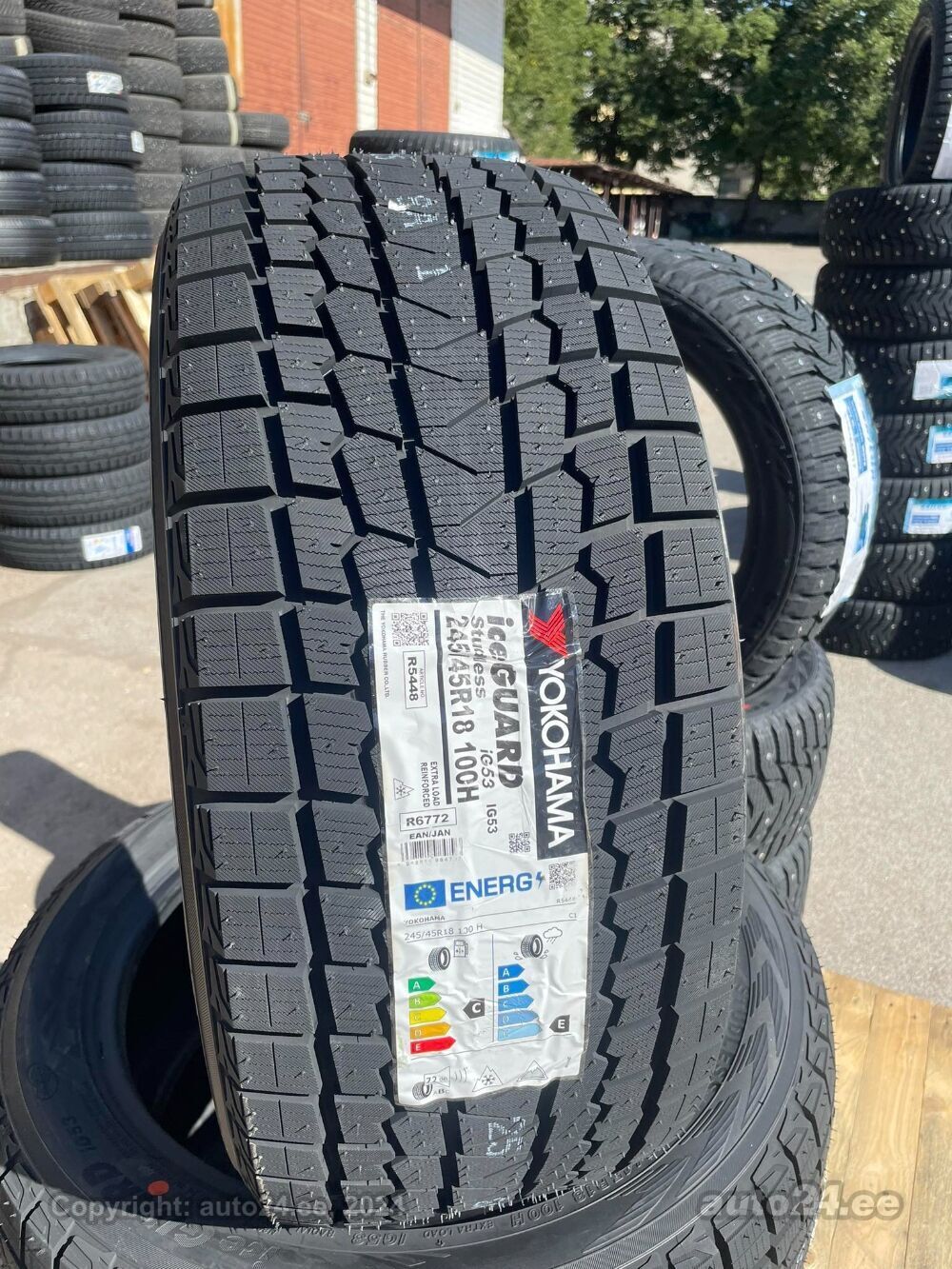 YOKOHAMA　iceGUARD　G075　265/65 R17　アルミホイール付　三菱純正　パジェロ