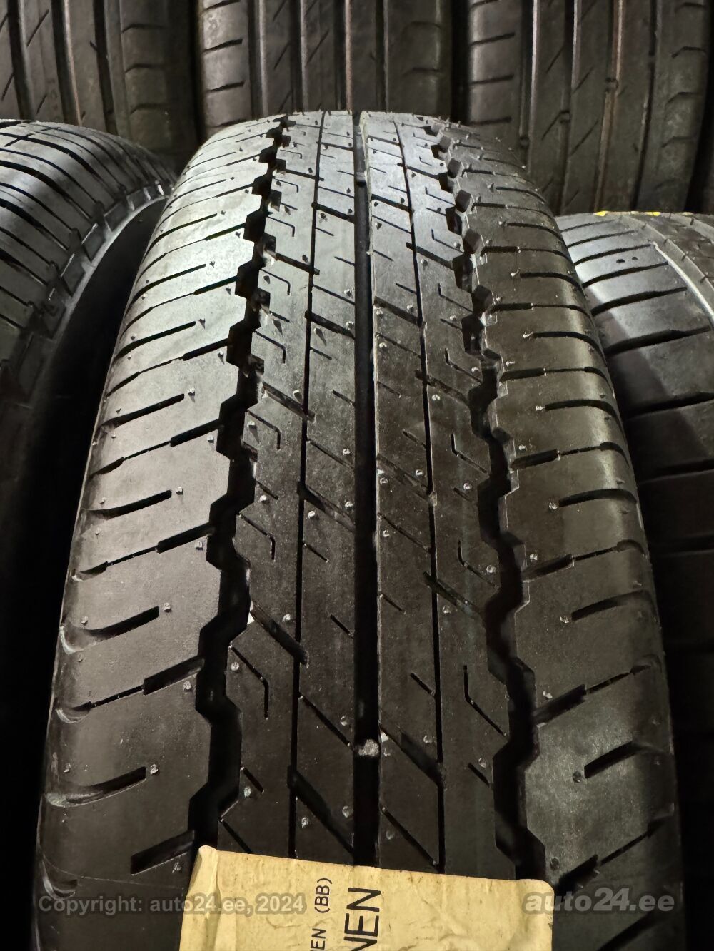 195/80R15 DUNLOP GRANDTREK AT20 5本セット